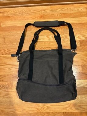 Lo & Sons Catalina Deluxe Tote Canvas Gray